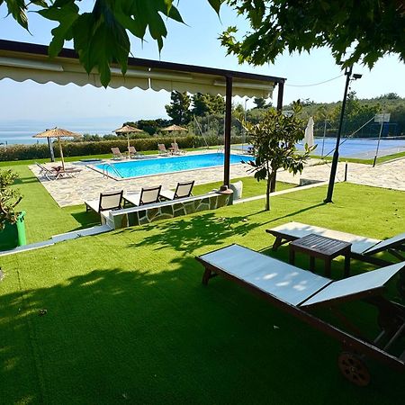 Rouga Paradise Resort 沃尼扎 外观 照片